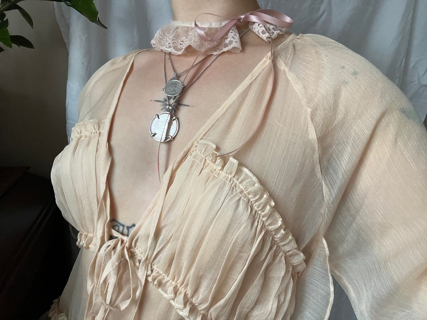 Powder Rose Lace Collar