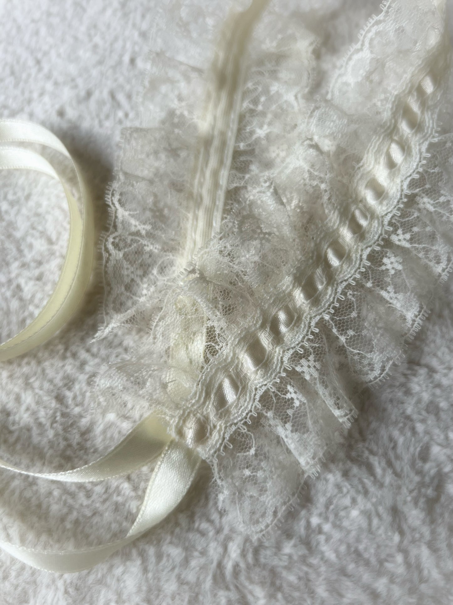 Ivory Lace Collar